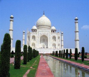 Top 10 Historical Landmarks - Taj Mahal